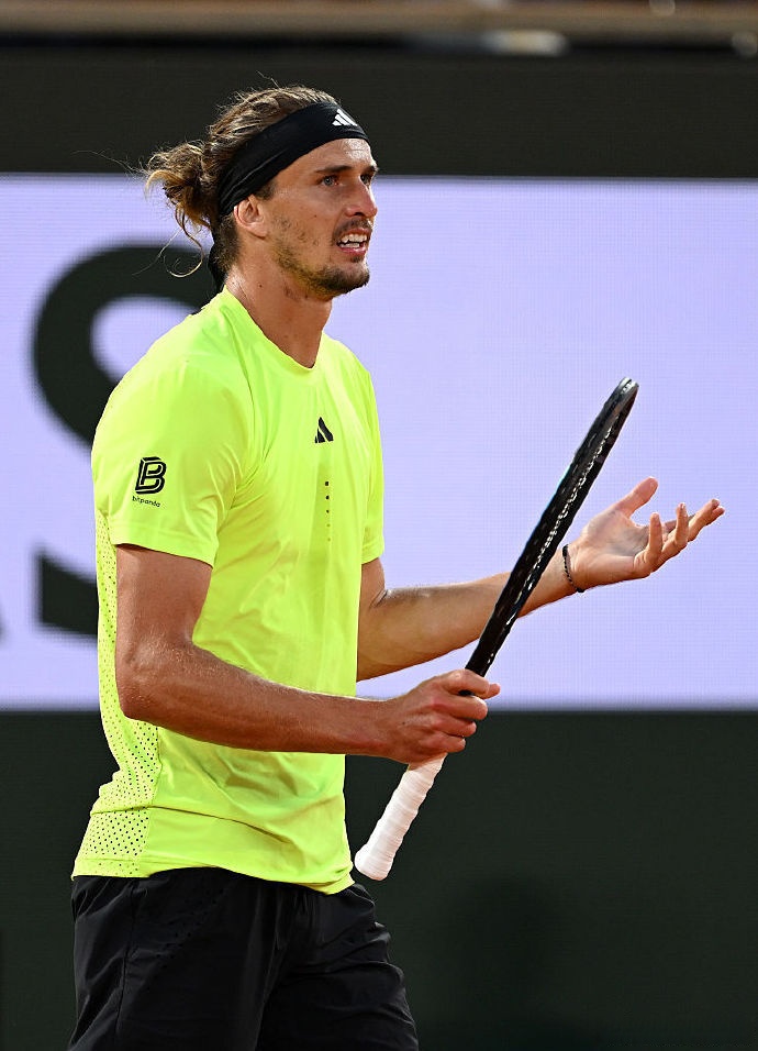 法网碾压年终总决赛，德约科维奇点燃赛场