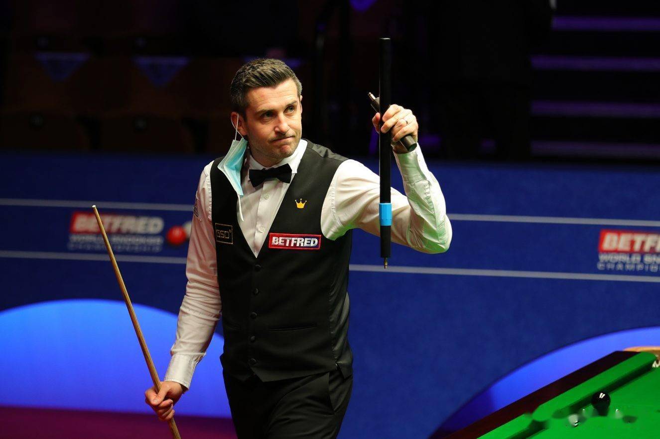 威廉姆斯横扫红牛二队，塞恩斯状态火热