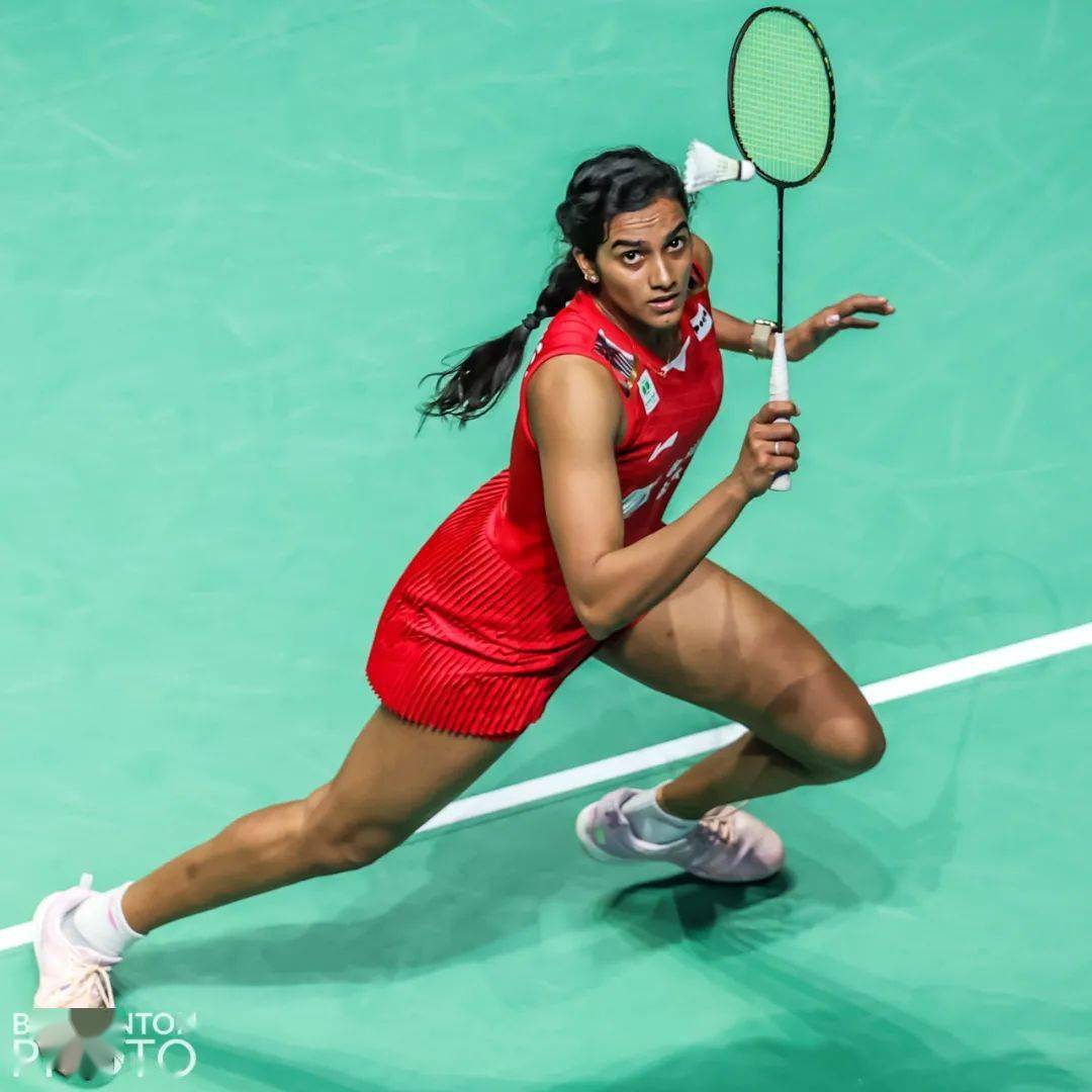 印尼羽毛球队鏖战英格兰羽毛球队,辛杜惊艳世界 印尼羽毛球队鏖战英格兰羽毛球队,辛杜惊艳世界