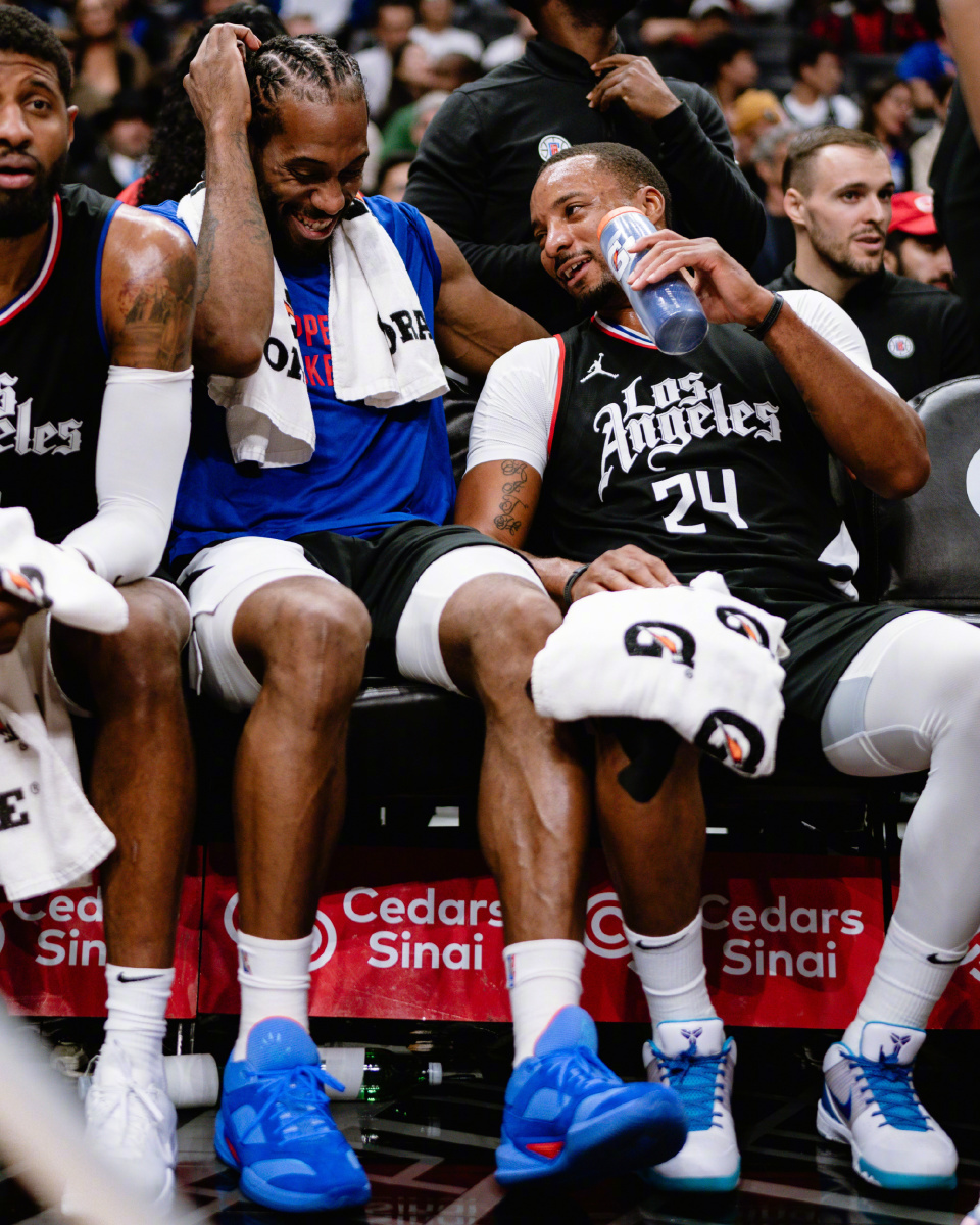 快船翻盘独行侠,周琦状态火热 快船翻盘独行侠,周琦状态火热