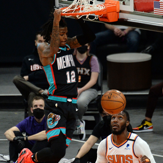 尼克斯逆转灰熊,保罗高光表现 尼克斯逆转灰熊,保罗高光表现