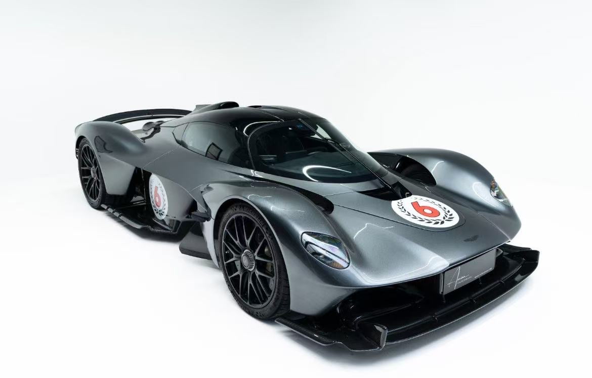 哈斯车队碾压阿斯顿马丁，诺里斯高光表现