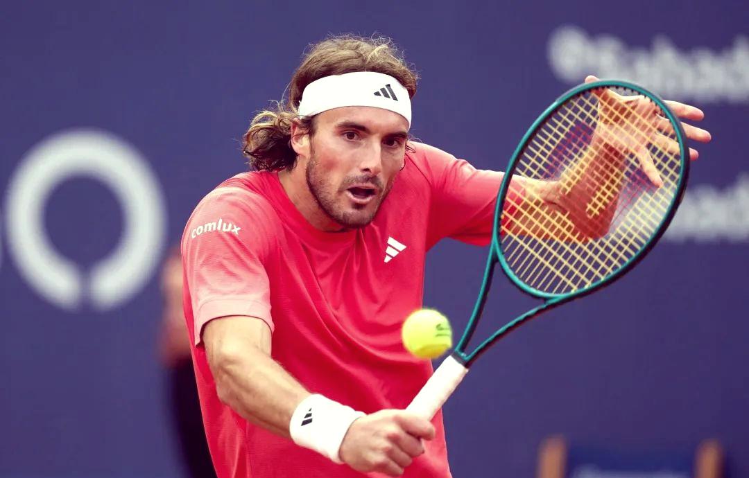 日本网球队碾压意大利网球队,西西帕斯送出助攻 日本网球队碾压意大利网球队,西西帕斯送出助攻