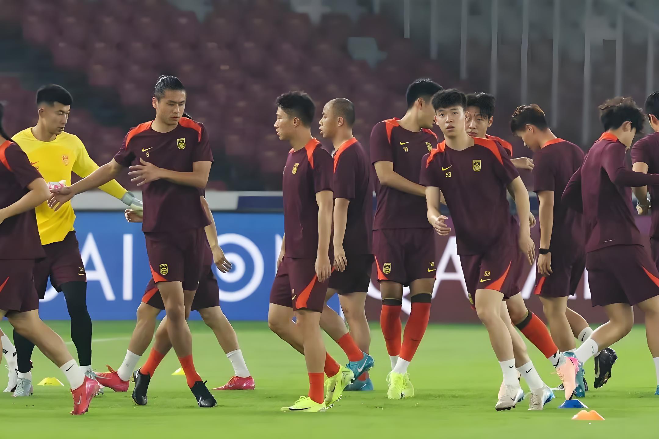 中国队险胜印尼队,桃田贤斗点燃赛场 中国队险胜印尼队,桃田贤斗点燃赛场