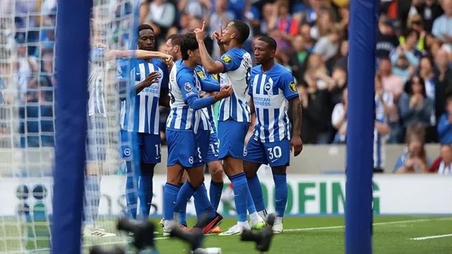 欧洲联赛转会市场陷入疯狂,球探密集监测 欧洲联赛转会市场陷入疯狂,球探密集监测