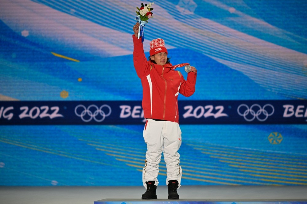 天津运动员实现突破，成功登上颁奖台