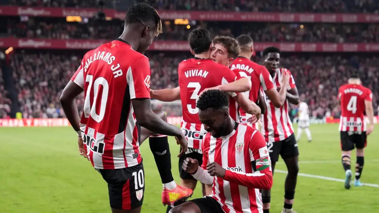 曼联再战欧冠赛场，全队誓取胜利驶向新高峰