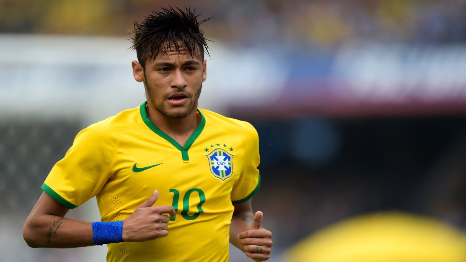 街道的脉搏,奥斯梅恩在F1之夜持续制造杀伤